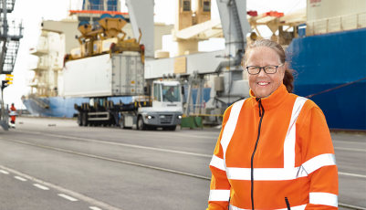 Verdens første Terberg YT203 EV er nå i drift